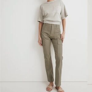 Madewell - The Garment-Dyed '90s Straight Cargo Pant